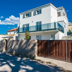  Apartment Ena Croatia